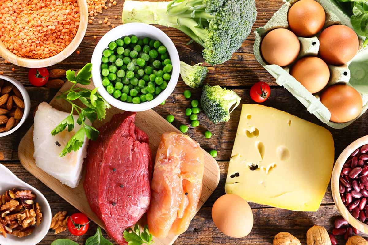 9 Superfoods With More Protein Than Eggs