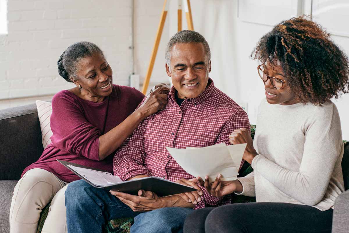 7 things older parents do that make their adult children love visiting them