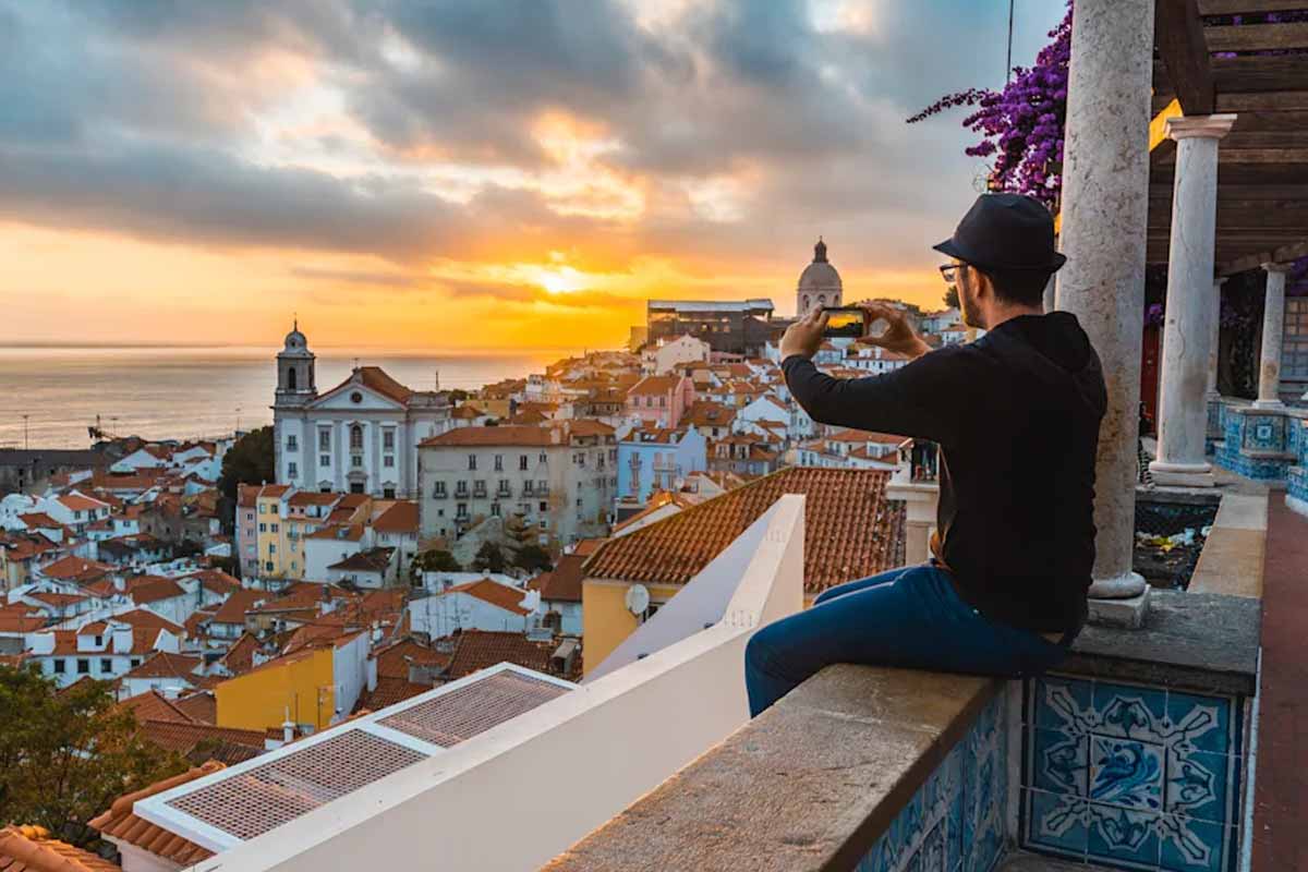 Americans Can Fly Nonstop To This Stunning & Affordable European City This Fall